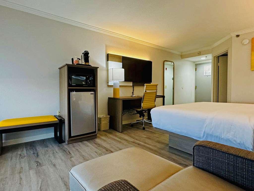 Comfort Inn & Suites Houston I-10 West Energy Corridor Phòng bức ảnh