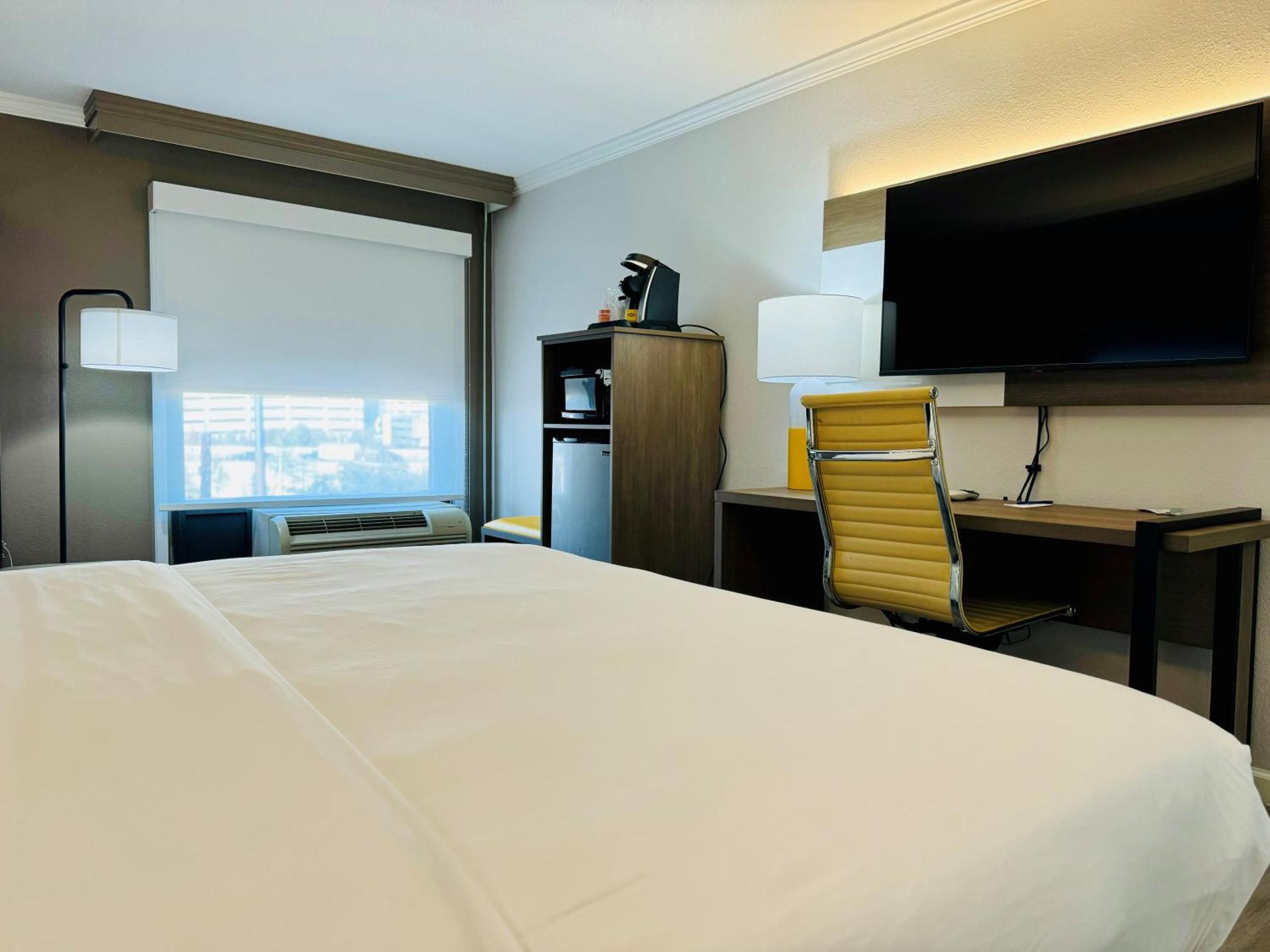Comfort Inn & Suites Houston I-10 West Energy Corridor Ngoại thất bức ảnh